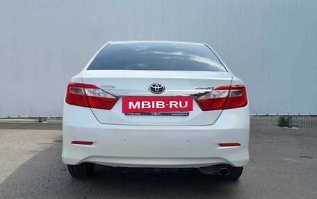 Toyota Camry, 2014 год, 1 680 000 рублей, 6 фотография