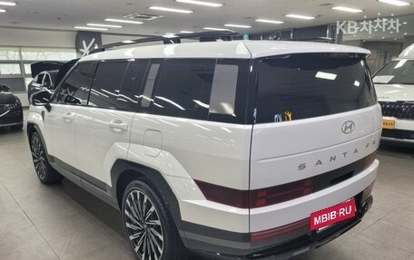 Hyundai Santa Fe IV, 2023 год, 3 990 000 рублей, 5 фотография