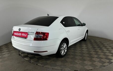 Skoda Octavia, 2018 год, 1 770 000 рублей, 6 фотография