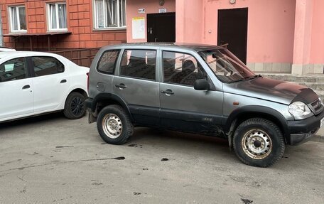 Chevrolet Niva I рестайлинг, 2006 год, 190 000 рублей, 3 фотография