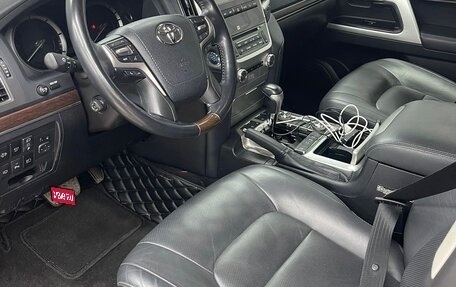 Toyota Land Cruiser 200, 2020 год, 8 700 000 рублей, 5 фотография