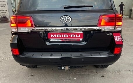 Toyota Land Cruiser 200, 2020 год, 8 700 000 рублей, 3 фотография