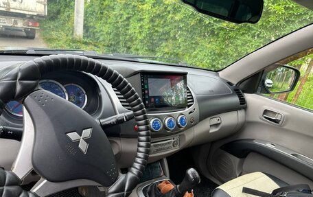 Mitsubishi L200 IV рестайлинг, 2008 год, 1 250 000 рублей, 8 фотография