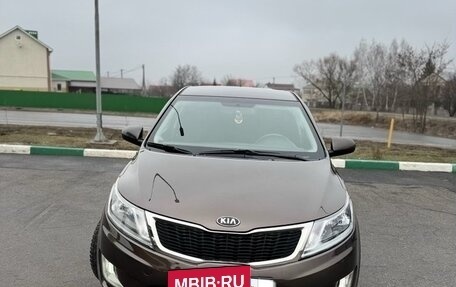 KIA Rio III рестайлинг, 2014 год, 950 000 рублей, 2 фотография