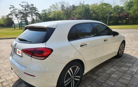 Mercedes-Benz A-Класс, 2022 год, 2 840 000 рублей, 6 фотография