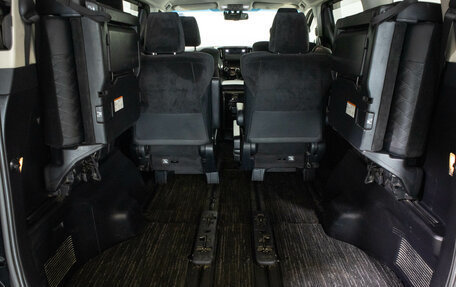 Toyota Alphard III, 2017 год, 3 099 000 рублей, 8 фотография