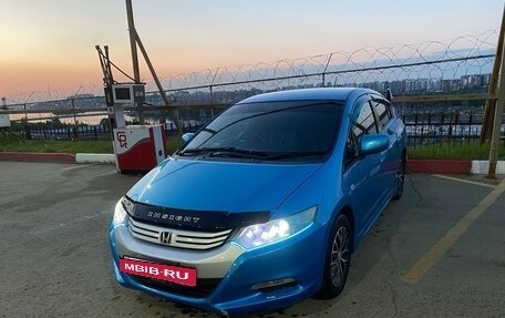 Honda Insight II рестайлинг, 2009 год, 800 000 рублей, 2 фотография