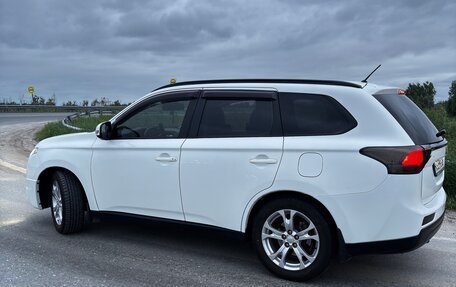 Mitsubishi Outlander III рестайлинг 3, 2012 год, 1 500 000 рублей, 5 фотография