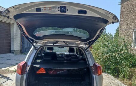 Toyota RAV4, 2015 год, 2 800 000 рублей, 4 фотография