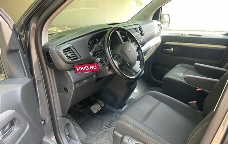 Peugeot Traveller I, 2021 год, 3 950 000 рублей, 6 фотография