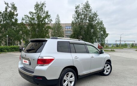 Toyota Highlander III, 2012 год, 2 200 000 рублей, 3 фотография