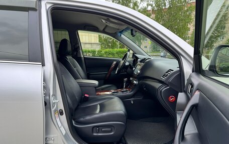 Toyota Highlander III, 2012 год, 2 200 000 рублей, 8 фотография