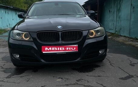 BMW 3 серия, 2011 год, 1 300 000 рублей, 2 фотография