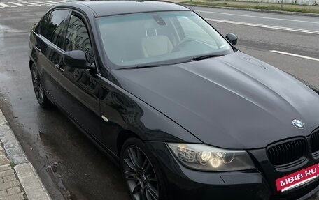 BMW 3 серия, 2011 год, 1 300 000 рублей, 3 фотография