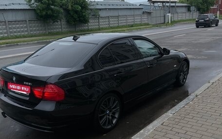 BMW 3 серия, 2011 год, 1 300 000 рублей, 4 фотография