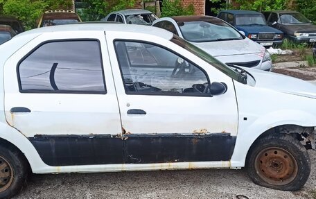 Renault Logan I, 2015 год, 256 630 рублей, 3 фотография