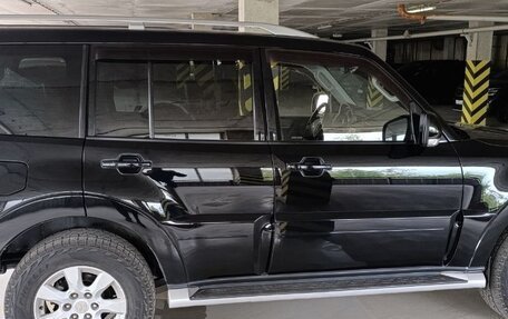 Mitsubishi Pajero IV, 2011 год, 1 730 000 рублей, 3 фотография