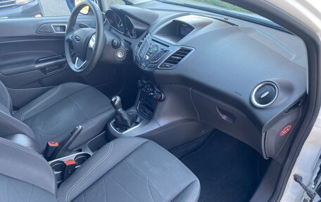 Ford Fiesta, 2015 год, 749 000 рублей, 10 фотография