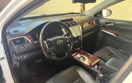 Toyota Camry, 2014 год, 1 650 000 рублей, 5 фотография