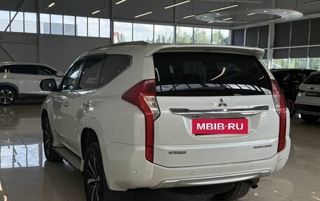 Mitsubishi Pajero Sport III рестайлинг, 2018 год, 2 750 000 рублей, 6 фотография