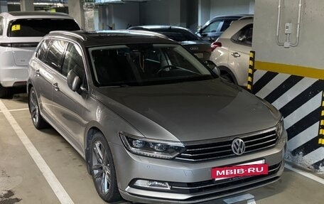 Volkswagen Passat B8 рестайлинг, 2015 год, 1 900 000 рублей, 2 фотография