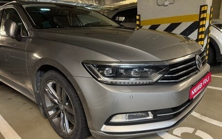 Volkswagen Passat B8 рестайлинг, 2015 год, 1 900 000 рублей, 8 фотография
