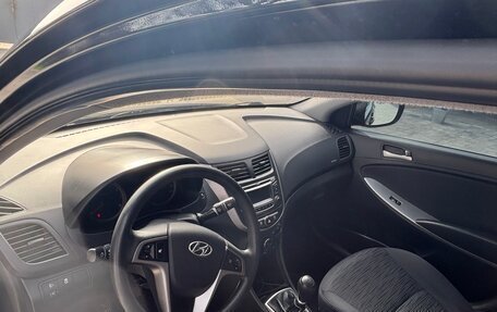 Hyundai Solaris II рестайлинг, 2016 год, 880 000 рублей, 6 фотография