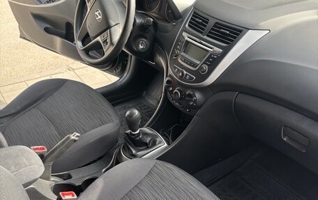 Hyundai Solaris II рестайлинг, 2016 год, 880 000 рублей, 7 фотография