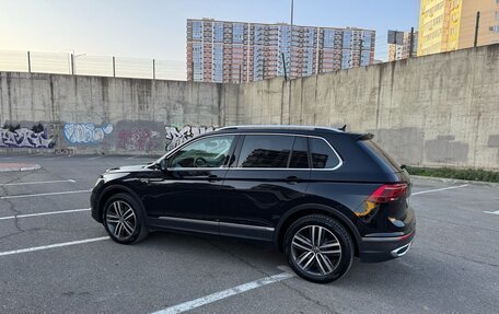 Volkswagen Tiguan II, 2022 год, 4 250 000 рублей, 6 фотография