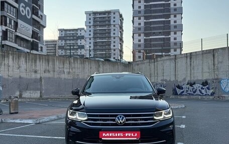 Volkswagen Tiguan II, 2022 год, 4 250 000 рублей, 3 фотография