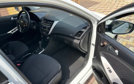 Hyundai Solaris II рестайлинг, 2015 год, 980 000 рублей, 8 фотография