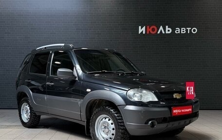 Chevrolet Niva I рестайлинг, 2018 год, 810 000 рублей, 3 фотография