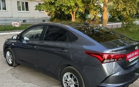 Hyundai Solaris II рестайлинг, 2021 год, 1 540 000 рублей, 4 фотография
