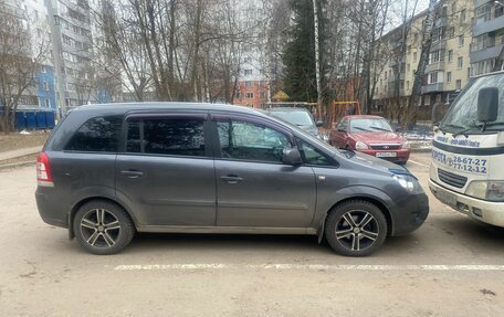 Opel Zafira B, 2012 год, 760 000 рублей, 2 фотография