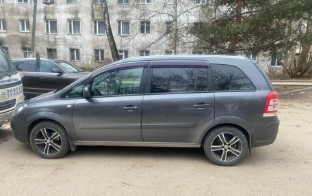 Opel Zafira B, 2012 год, 760 000 рублей, 4 фотография