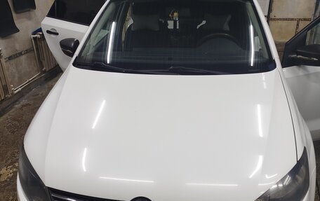 Volkswagen Polo VI (EU Market), 2014 год, 750 000 рублей, 4 фотография