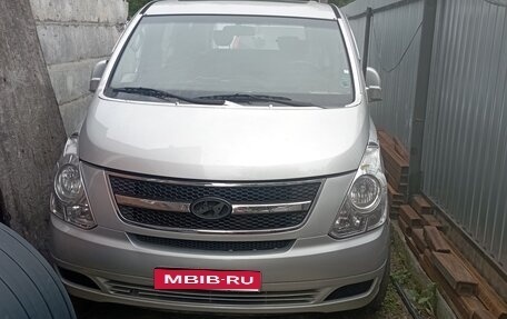 Hyundai Grand Starex Grand Starex I рестайлинг 2, 2008 год, 700 000 рублей, 1 фотография