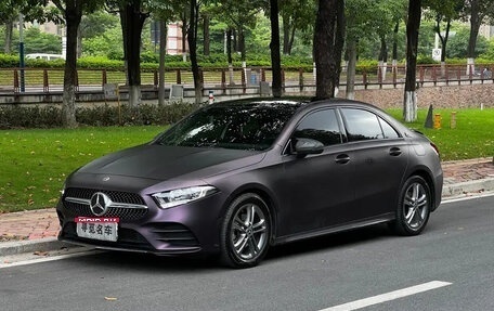Mercedes-Benz A-Класс, 2021 год, 1 650 000 рублей, 1 фотография