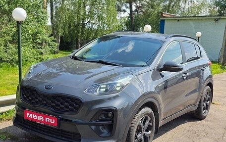 KIA Sportage IV рестайлинг, 2021 год, 1 950 000 рублей, 1 фотография