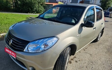 Renault Sandero I, 2013 год, 660 000 рублей, 1 фотография