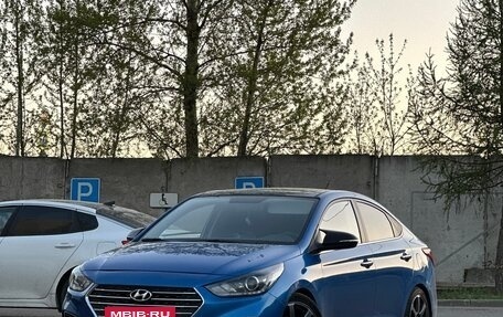Hyundai Solaris II рестайлинг, 2017 год, 1 325 000 рублей, 1 фотография