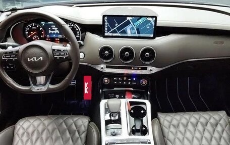 KIA Stinger I, 2022 год, 3 600 000 рублей, 7 фотография
