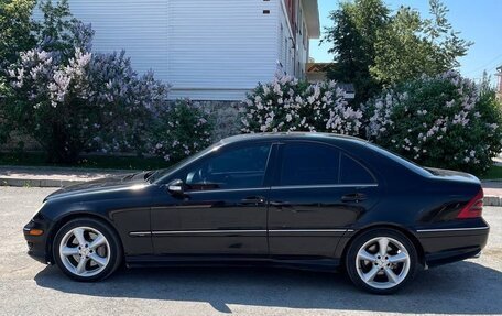 Mercedes-Benz C-Класс, 2004 год, 750 000 рублей, 5 фотография