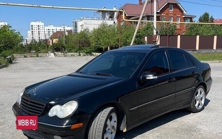 Mercedes-Benz C-Класс, 2004 год, 750 000 рублей, 4 фотография