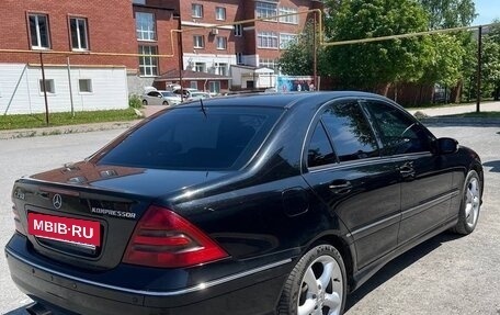 Mercedes-Benz C-Класс, 2004 год, 750 000 рублей, 7 фотография