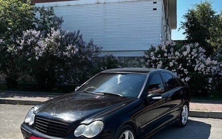 Mercedes-Benz C-Класс, 2004 год, 750 000 рублей, 9 фотография