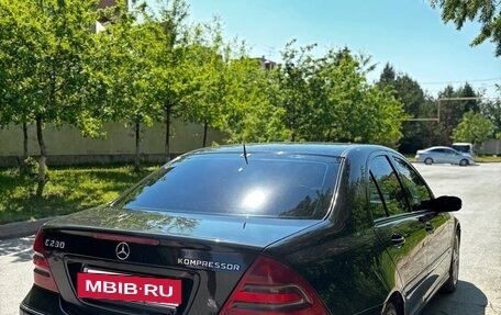Mercedes-Benz C-Класс, 2004 год, 750 000 рублей, 2 фотография