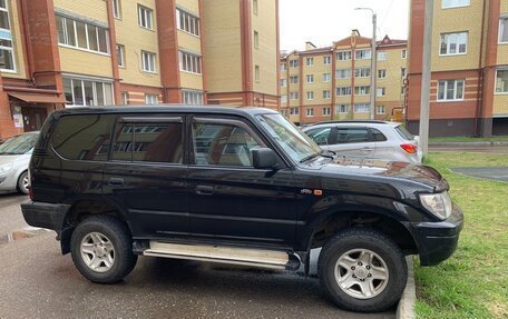 Toyota Land Cruiser Prado 90 рестайлинг, 2002 год, 990 000 рублей, 2 фотография