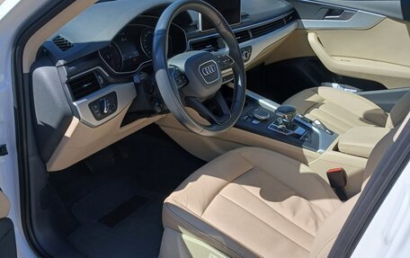 Audi A4, 2018 год, 2 350 000 рублей, 7 фотография