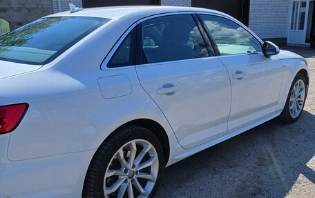 Audi A4, 2018 год, 2 350 000 рублей, 5 фотография